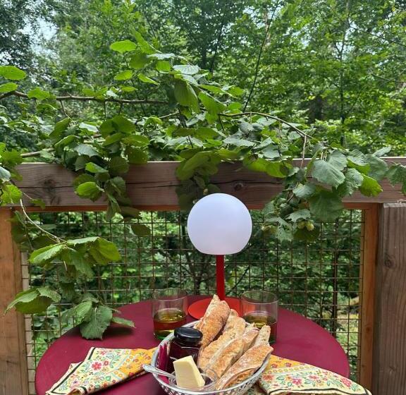 Bed and Breakfast Micro Palaces