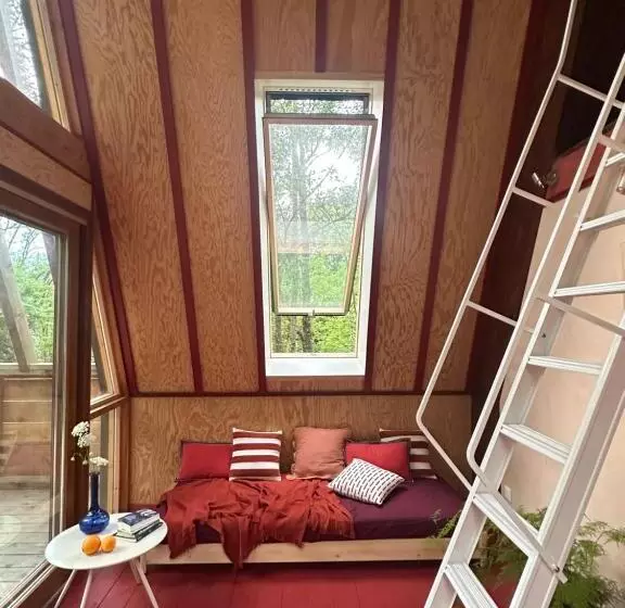ベッドアンドブレックファースト Micro Palaces