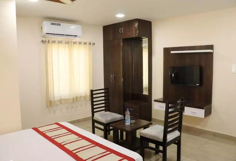 Dhanlaxmi Raj Hotel And Restaurant
