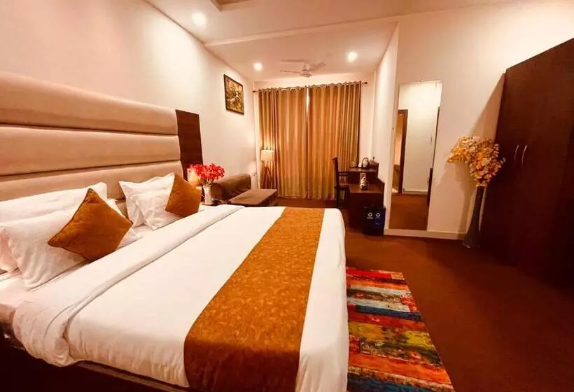 ホテル Bhilawa Lodge