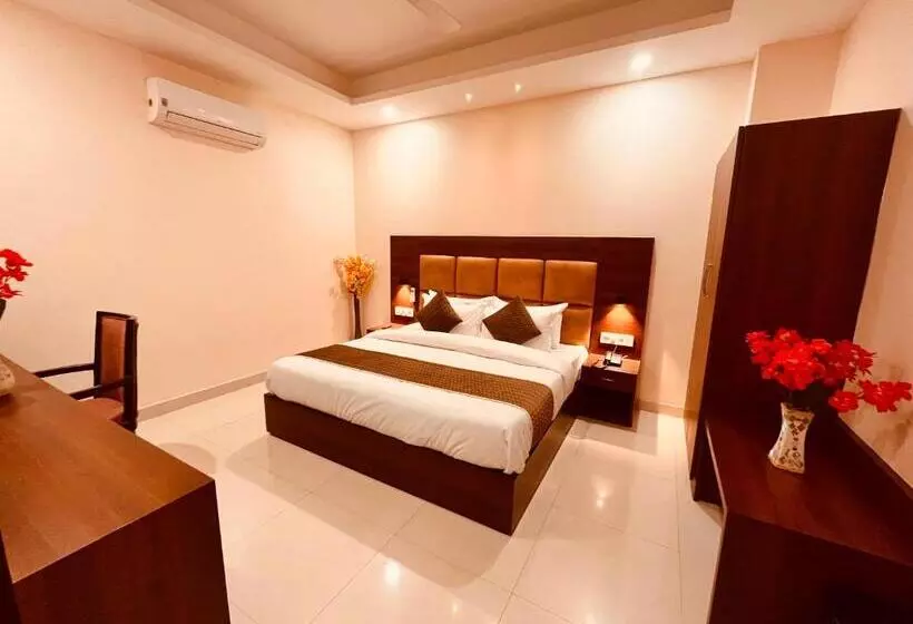 ホテル Bhilawa Lodge