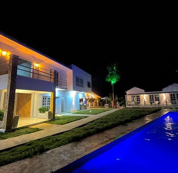 Отель Casa Rossy Un Encanto