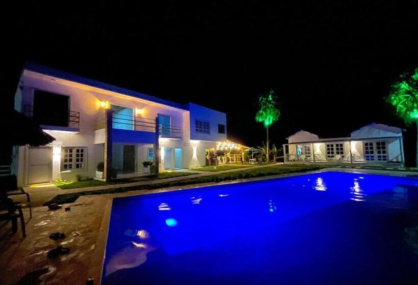 Отель Casa Rossy Un Encanto