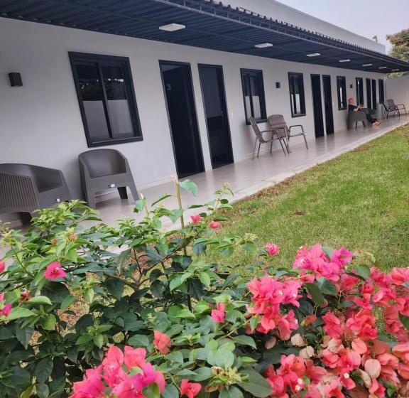 هتل کپسول Hospedaje Santa Sofía