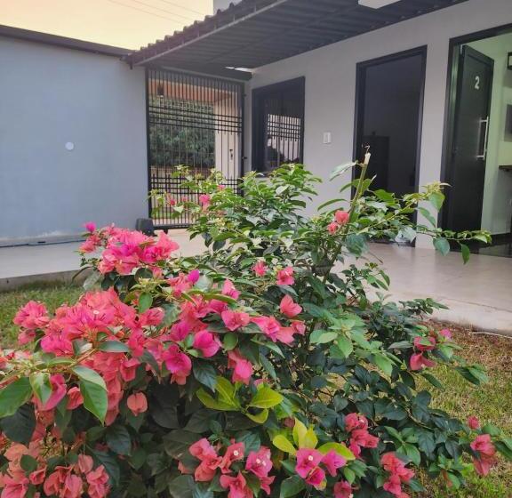 هتل کپسول Hospedaje Santa Sofía