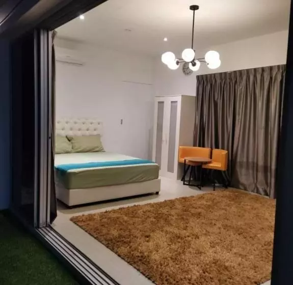 カプセルホテル Jeram Pantai Remis Studio