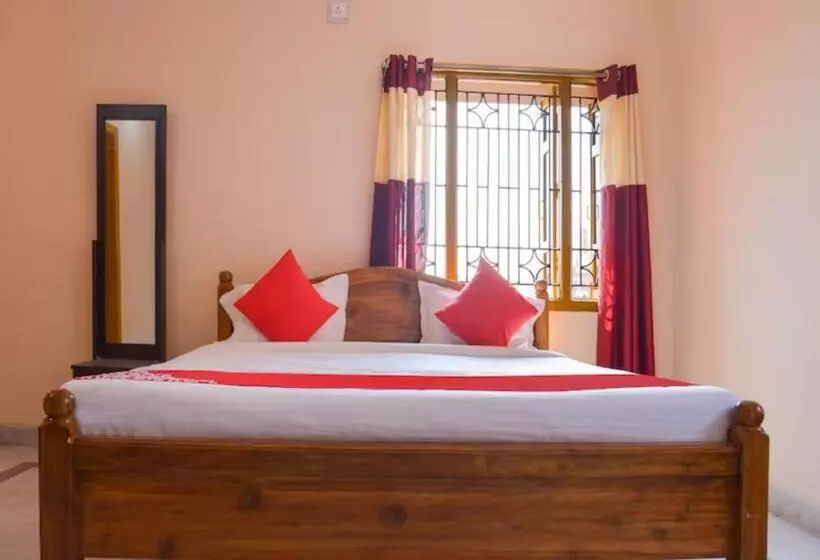 ホテル Goroomgo Caroline Homestay Bhubaneswar