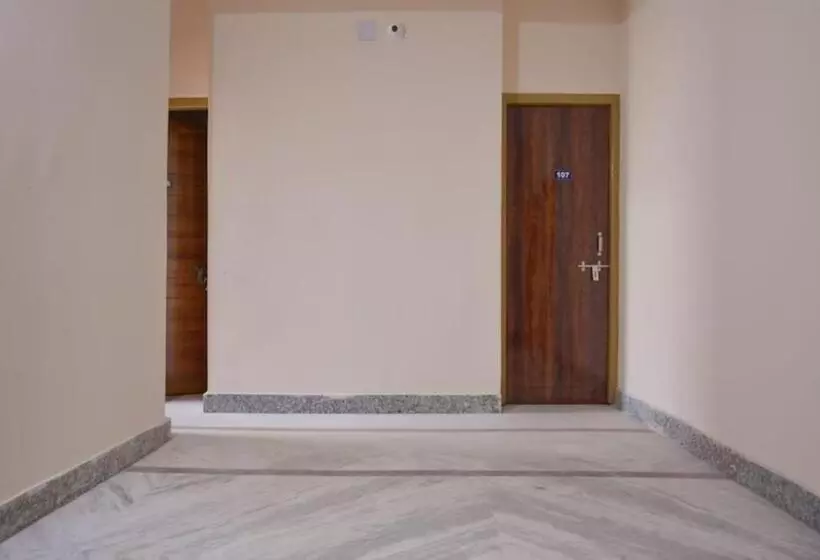 ホテル Goroomgo Caroline Homestay Bhubaneswar