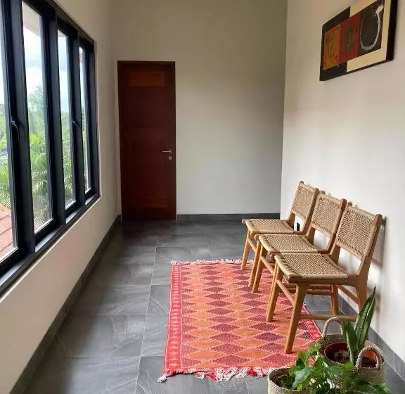 ペンション Aamoda Rooms