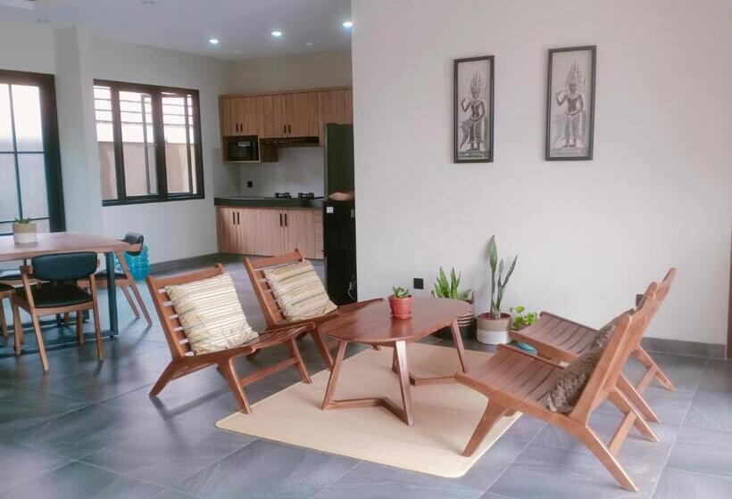 بنسيون Aamoda Rooms