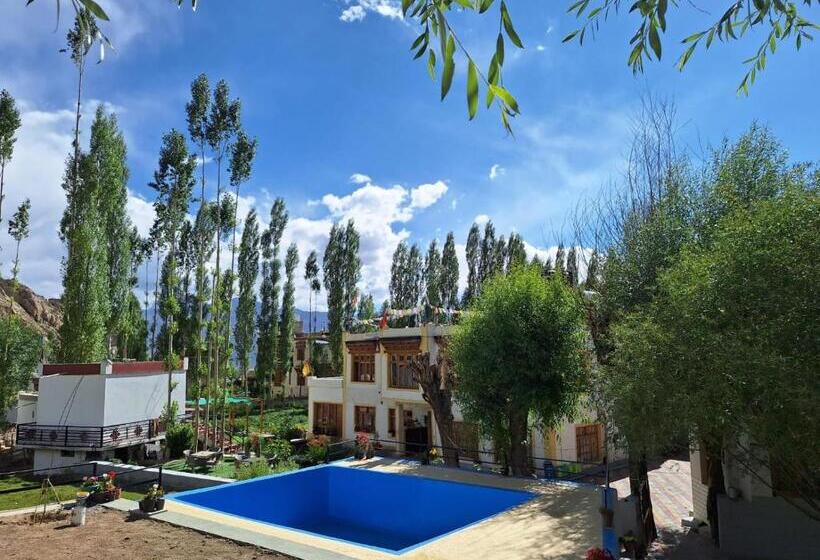 پانسیون Green Villa Guest House Ladakh By Lexstays