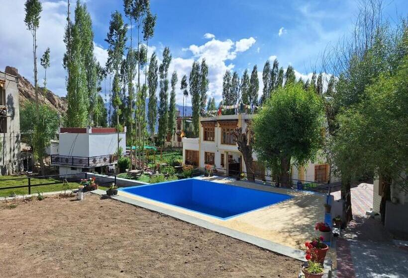 پانسیون Green Villa Guest House Ladakh By Lexstays
