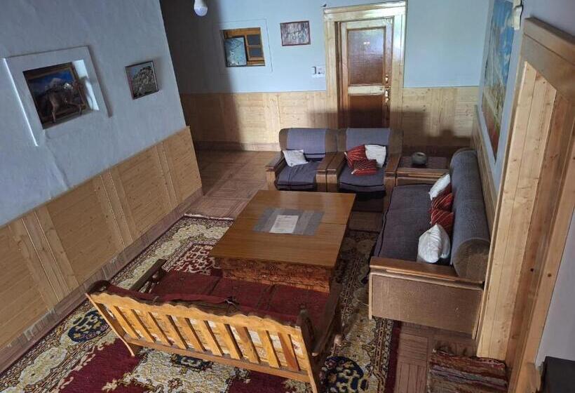 پانسیون Green Villa Guest House Ladakh By Lexstays