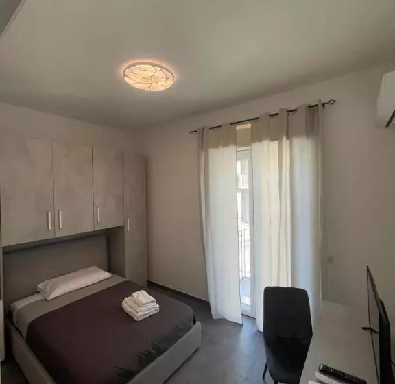 ペンション Leos Rooms