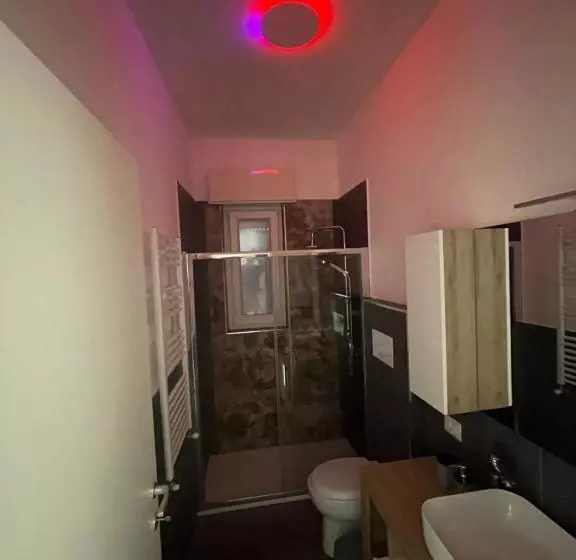 ペンション Leos Rooms