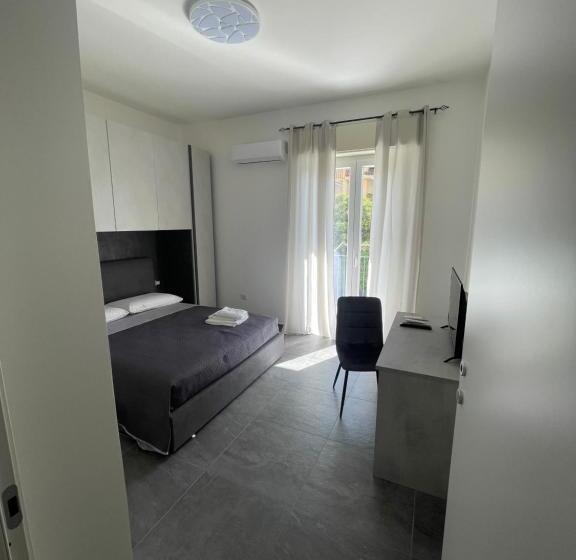 ペンション Leos Rooms