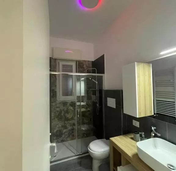 ペンション Leos Rooms