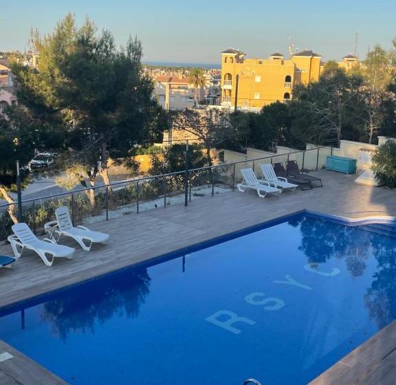 پانسیون Sopato