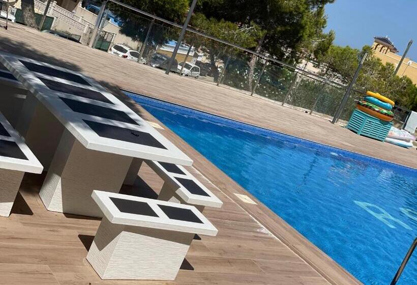 پانسیون Sopato