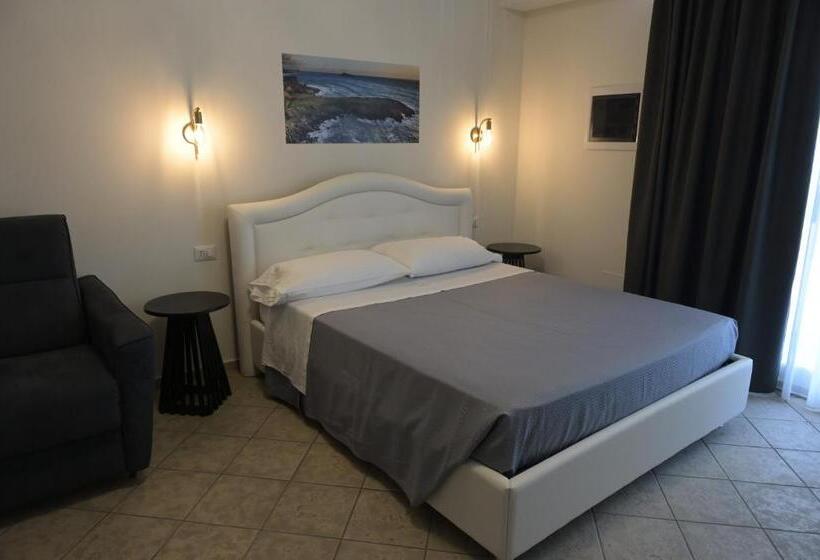 ペンション The Gallery