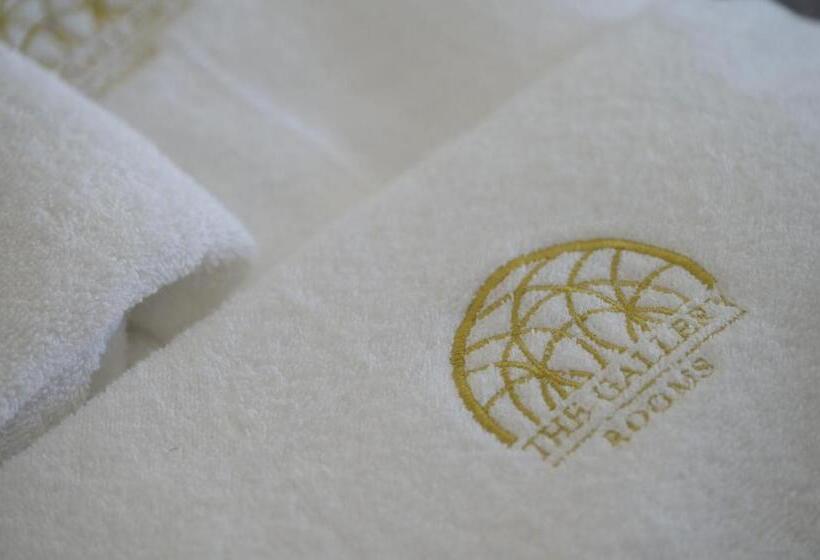 ペンション The Gallery