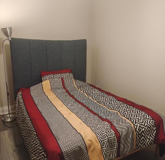 Panzió Tom Oker唐人之家