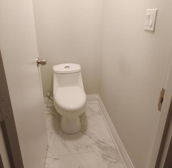 Panzió Tom Oker唐人之家