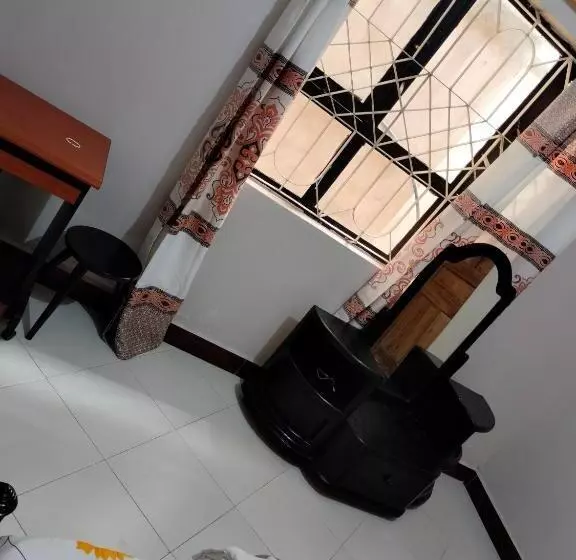 Visitor S Hostel