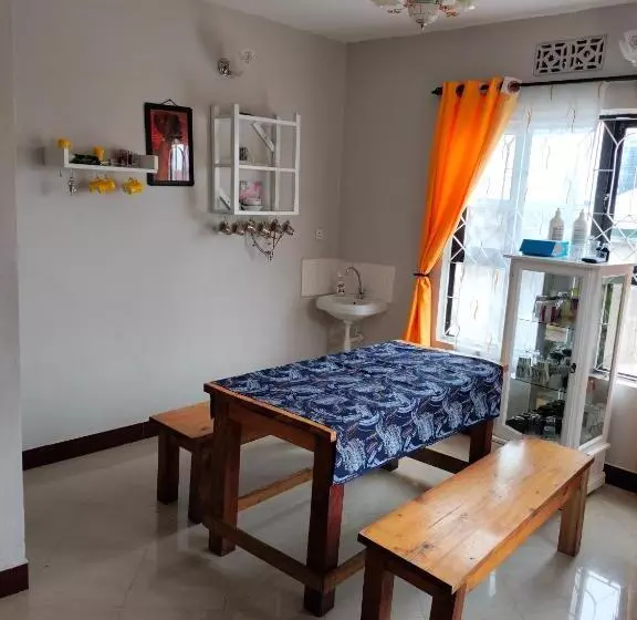 Visitor S Hostel