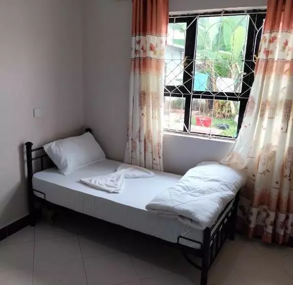 Visitor S Hostel