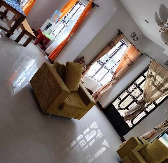 Visitor S Hostel