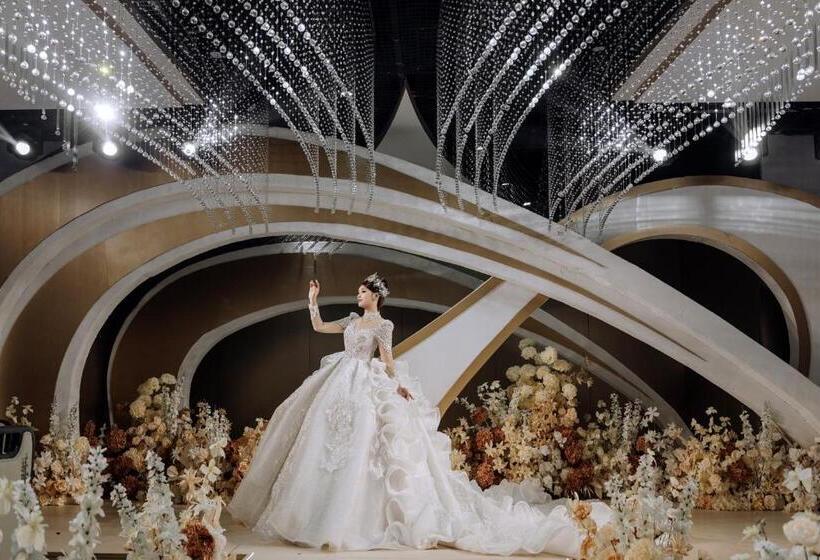 高新新悦国际酒店