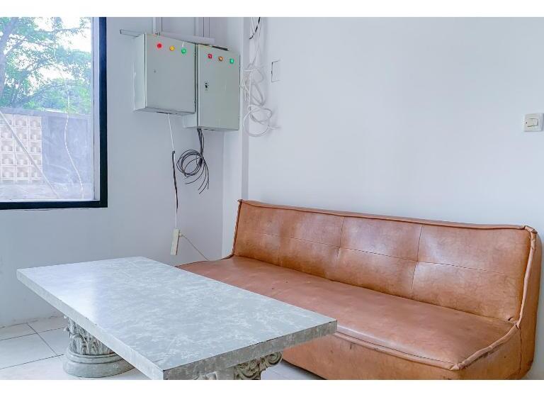 هتل Reddoorz Plus At D San Residence Buah Batu