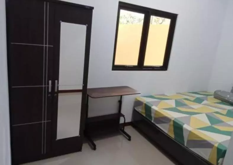 Hotelli Spot On 94166 Kost Bunda Syariah