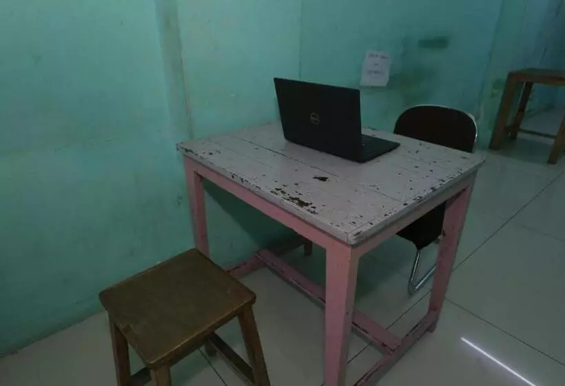 Hotelli Spot On 94166 Kost Bunda Syariah