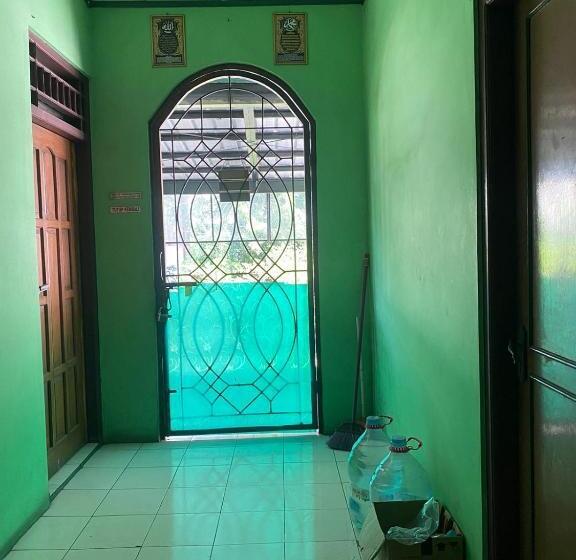 Hotel Spot On 94166 Kost Bunda Syariah