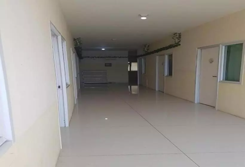 Hotelli Spot On 94166 Kost Bunda Syariah