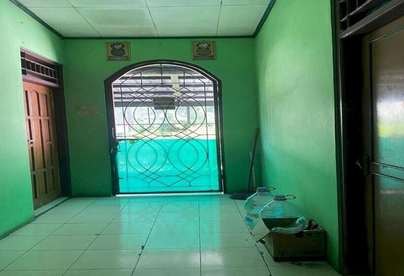 Hotel Spot On 94166 Kost Bunda Syariah