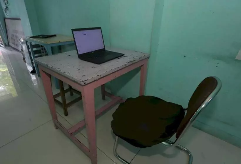 Hotelli Spot On 94166 Kost Bunda Syariah