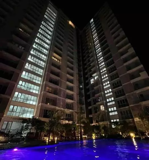 Luxury Pool View Megaworld Iloilo