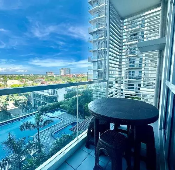 Luxury Pool View Megaworld Iloilo