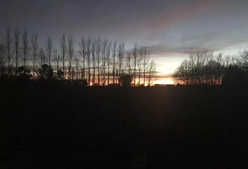 Majatalo Brookside Bnb