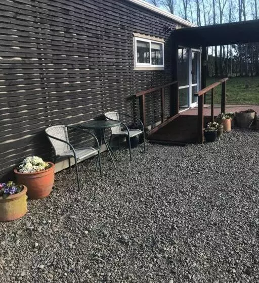 Majatalo Brookside Bnb