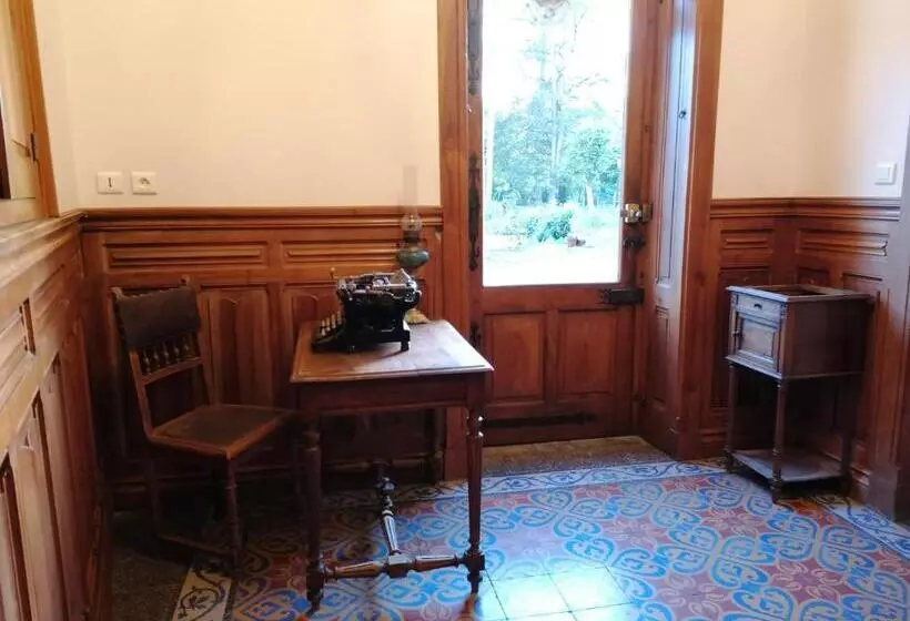 ペンション Chambres Au Chateau Saint Geoire