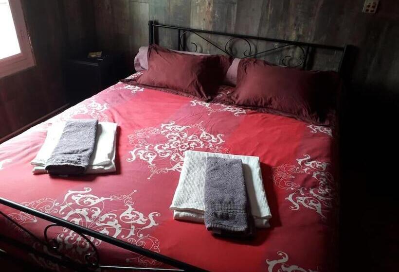 بنسيون Les 3 Notes De Mérotte