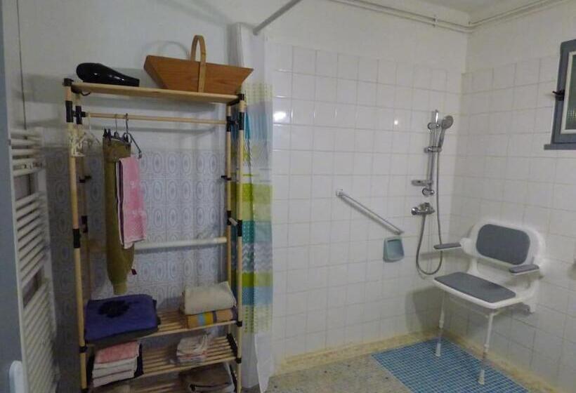 بنسيون Les 3 Notes De Mérotte