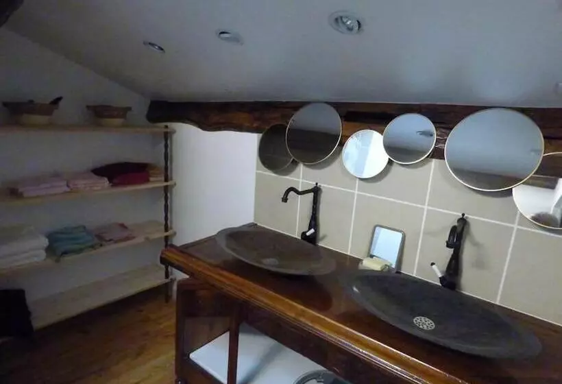 Majatalo Les 3 Notes De Mérotte