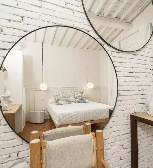 Majatalo Scarlea Rooms