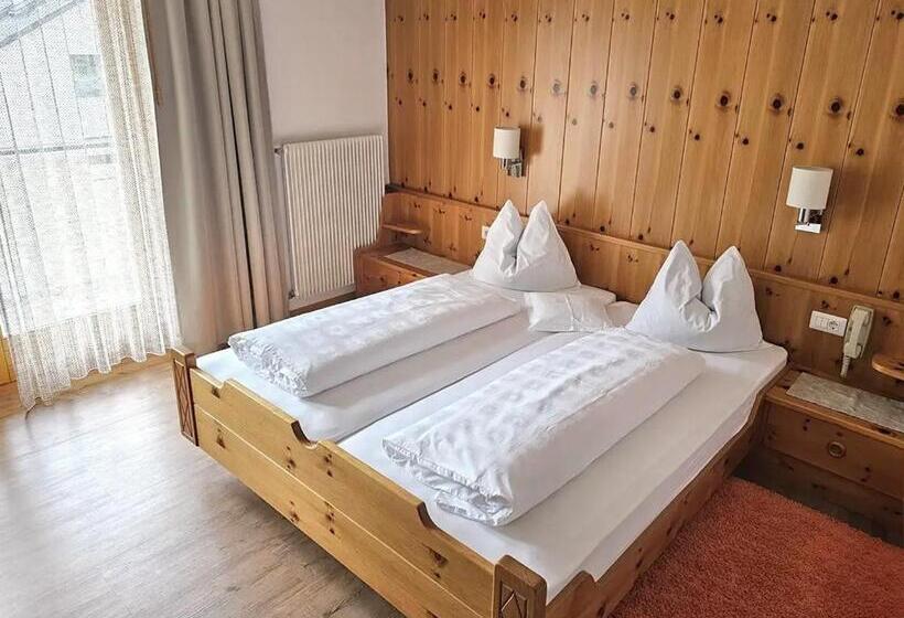 Pension Cafè Olympia