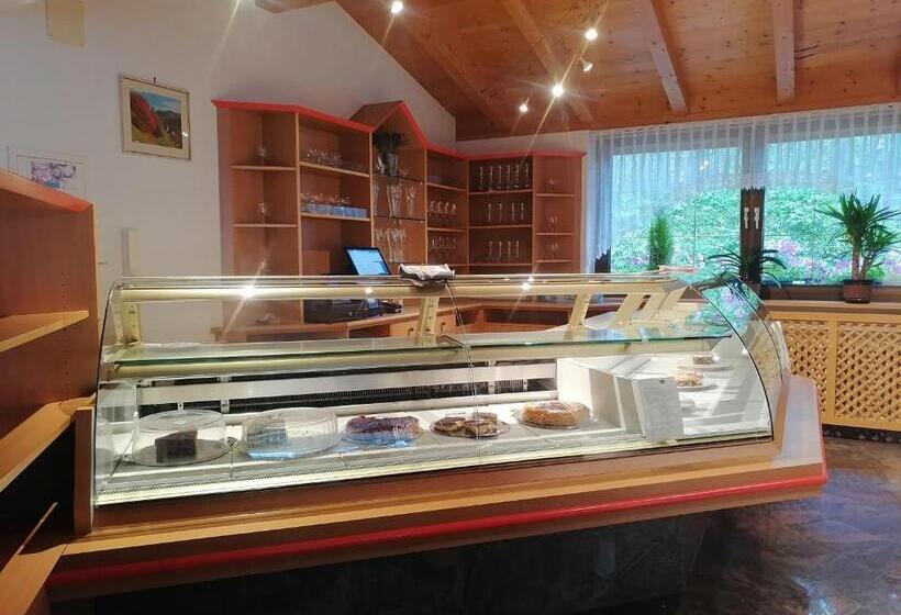 Pension Cafè Olympia